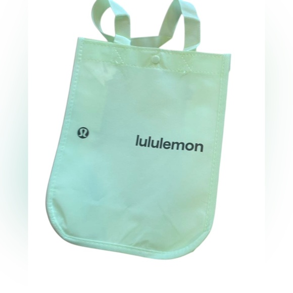lululemon athletica Handbags - NWOT Lululemon reusable bag CREAM